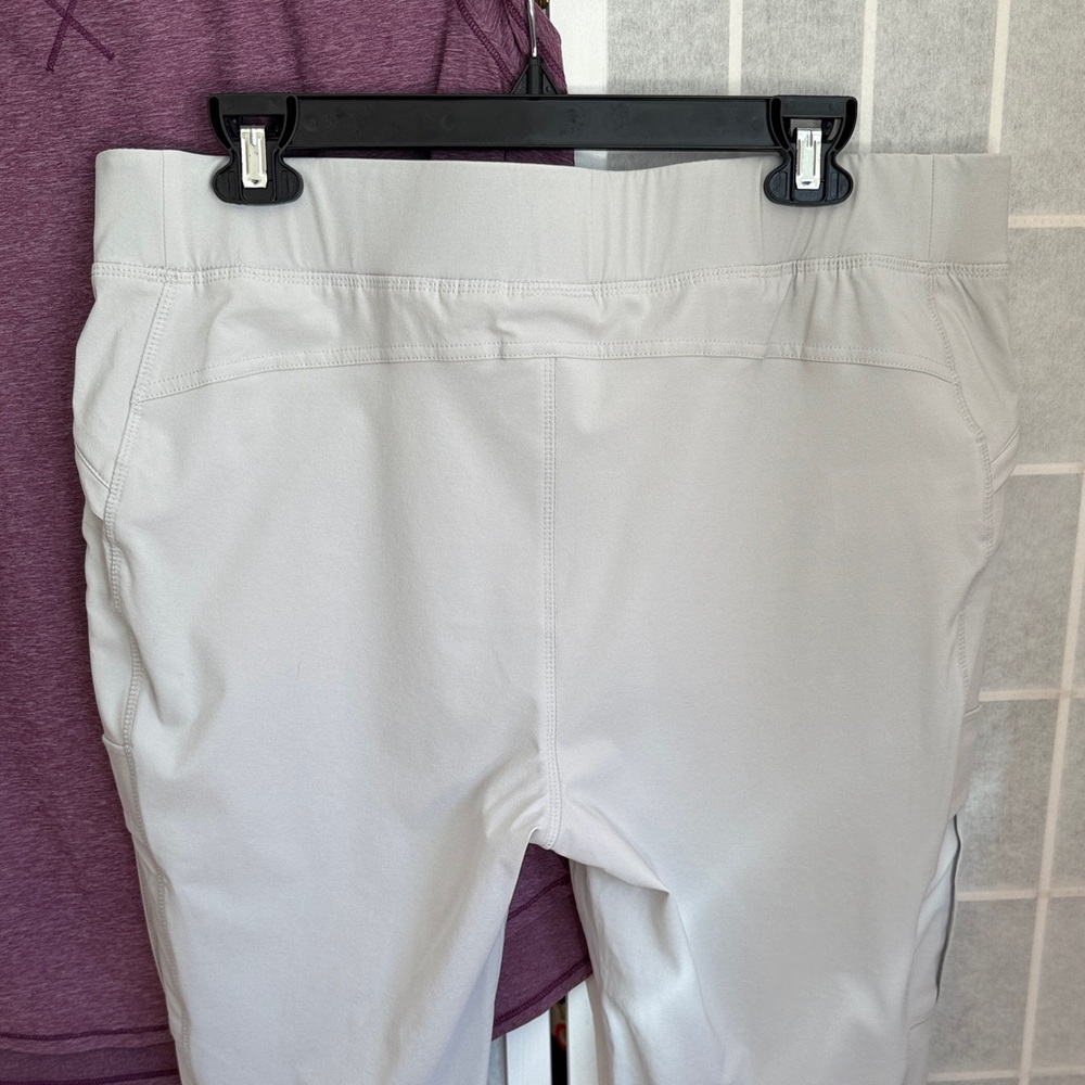 Eddie Bauer Incline Crop Pants Size 16 - Picture 4 of 10